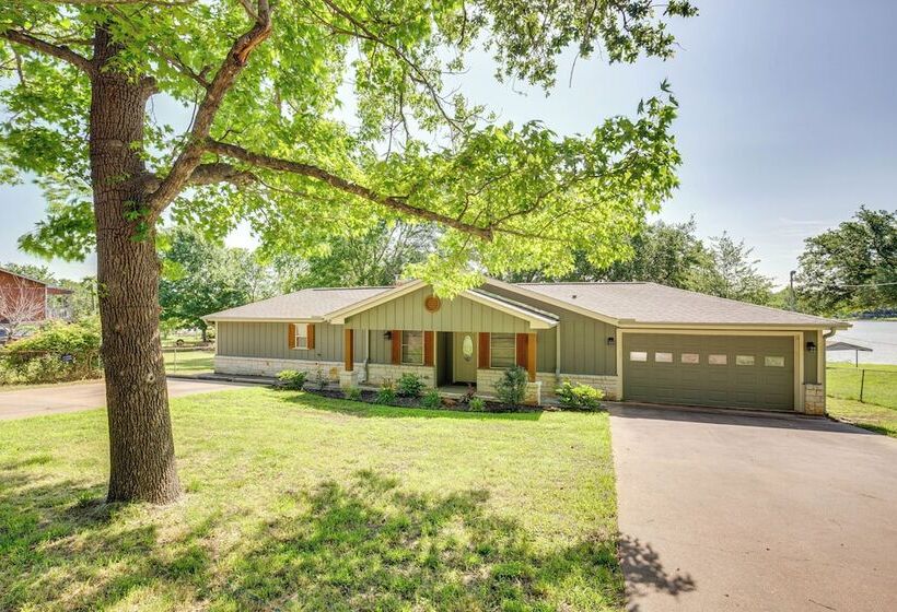 Private Dock & Fire Pit: Cedar Creek Reservoir Gem