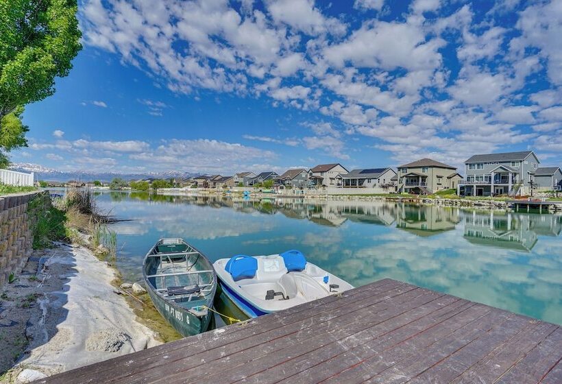 Lakefront Utah Home W/ Private Beach, Dock & Canoe