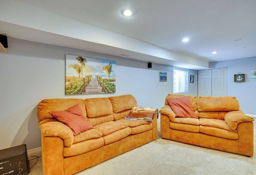 Lakefront Utah Home W/ Private Beach, Dock & Canoe