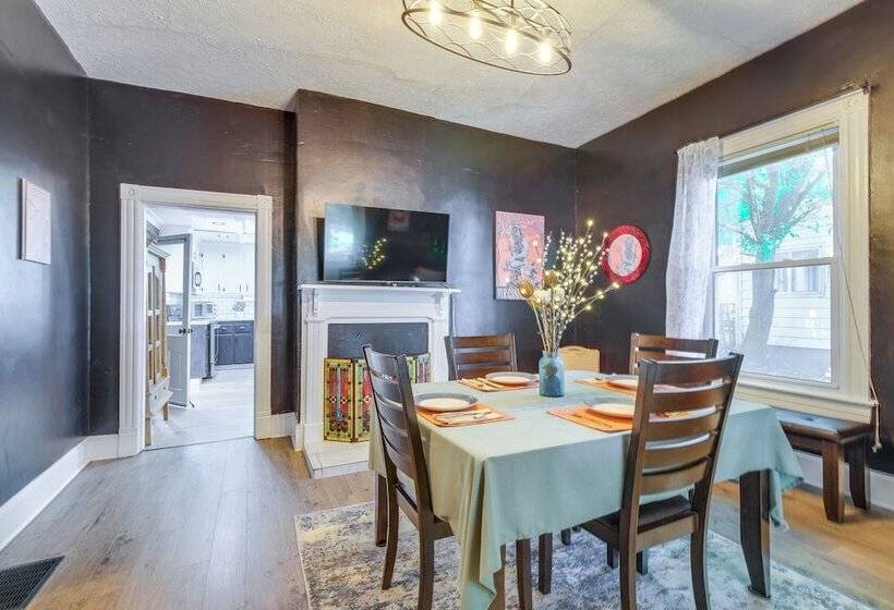 Large Lynchburg Family Home W/ Hot Tub: 4 Mi To Lu