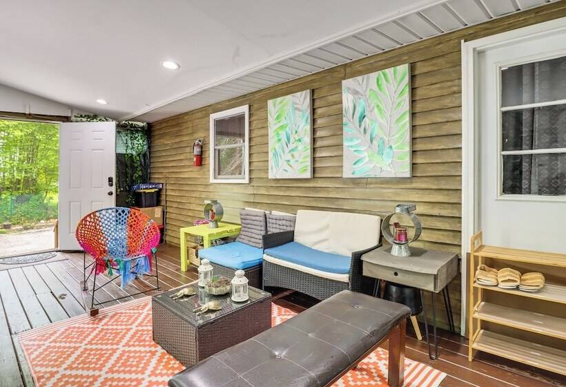 Long Pond Home W/ Hot Tub ~ 8 Mi To Kalahari!