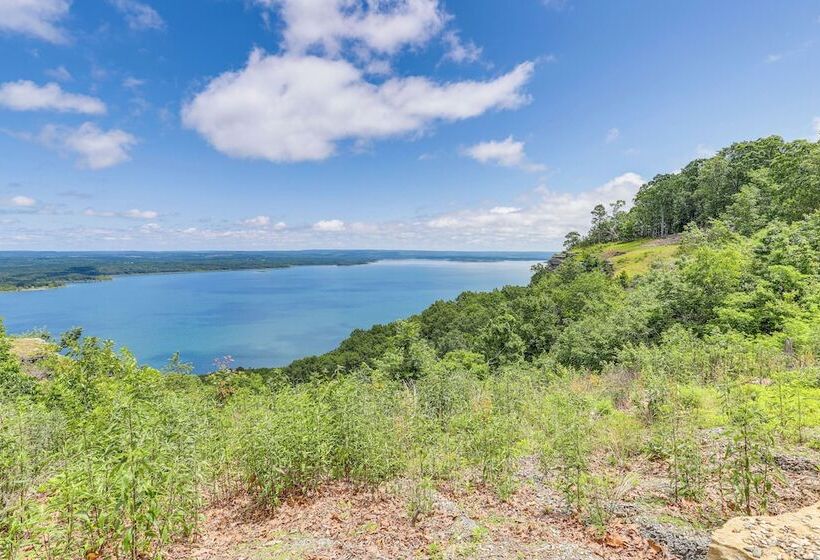 Luxe Home W/ Panoramic Greers Ferry Lake Views