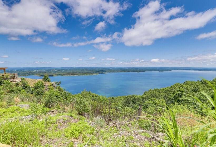 Luxe Home W/ Panoramic Greers Ferry Lake Views