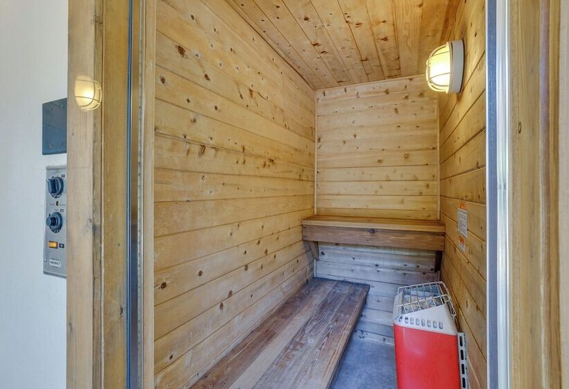 14 Mi To Main Street Moab: Cabin W/ Hot Tub Access