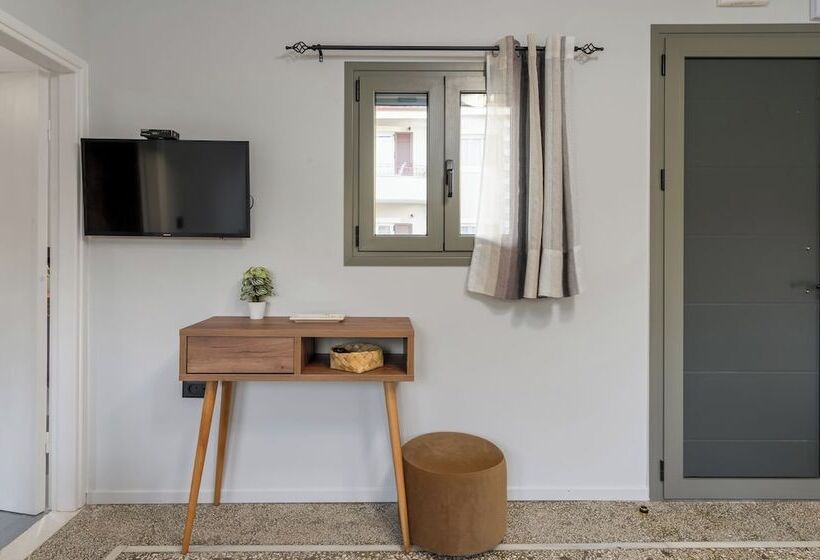 Makris Gialos Lemon Cottage In Lassi Kefalonia