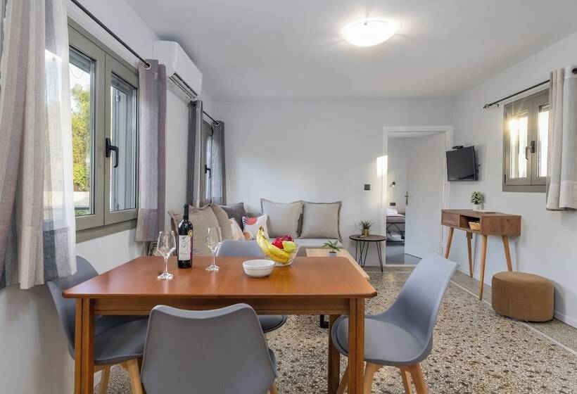 Makris Gialos Lemon Cottage In Lassi Kefalonia