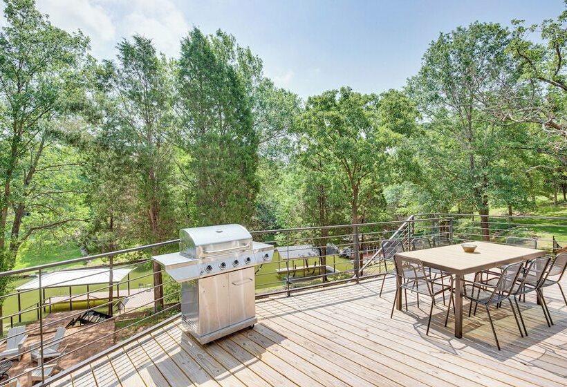 Dock & Fire Pit: Lakefront Home In Malakoff!