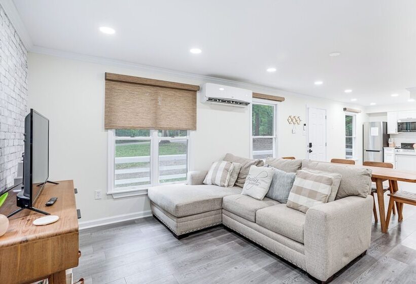 Mineral Cottage W/ Fire Pit: Steps To Lake Anna!