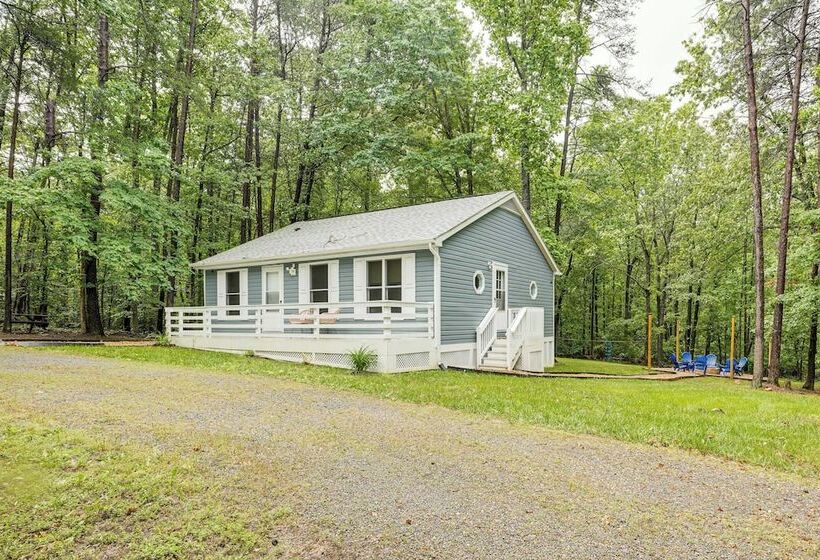 Mineral Cottage W/ Fire Pit: Steps To Lake Anna!