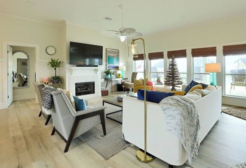 Modern Bolivar Beach House W/ Deck: Steps To Sand!