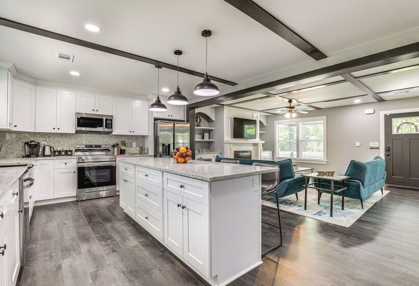 Modern Decatur Gem W/ Deck, 10 Mi To Atlanta