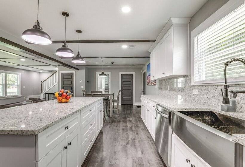 Modern Decatur Gem W/ Deck, 10 Mi To Atlanta