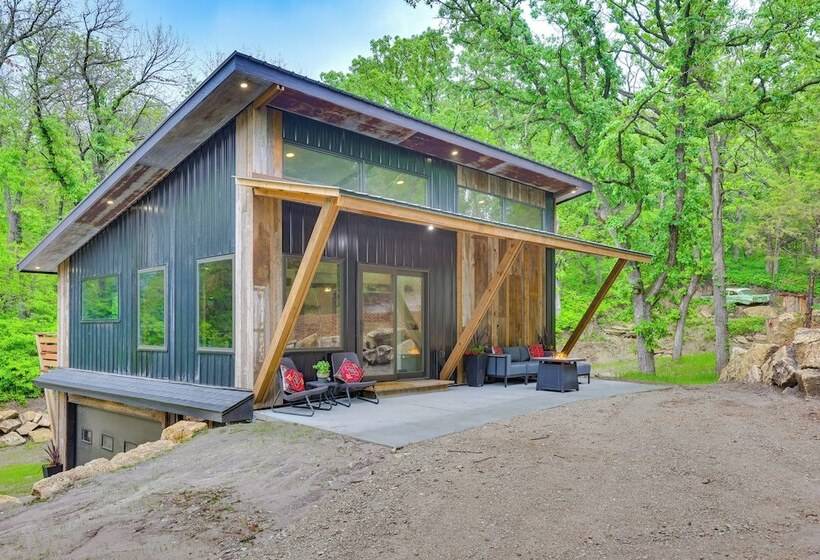 Modern Louisville Home On 3 Acres W/ Gas Fire Pit!