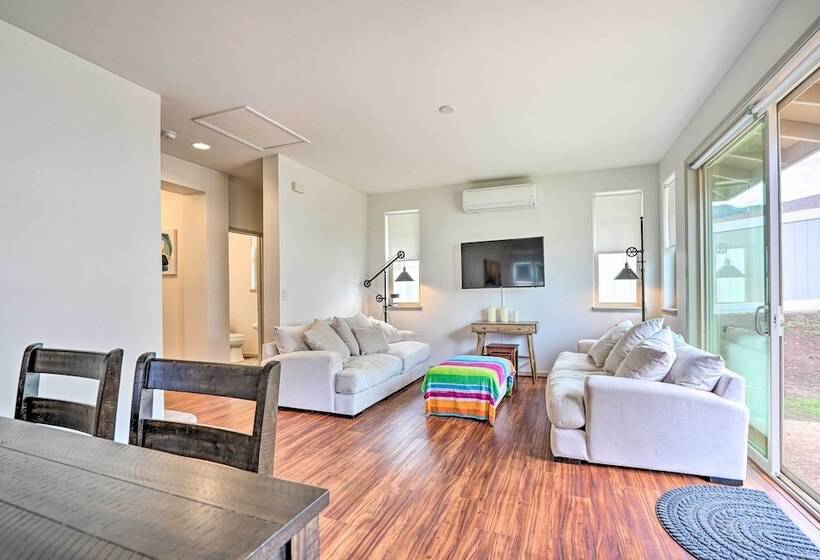 Modern Waianae Home W/ Mountain & Valley View