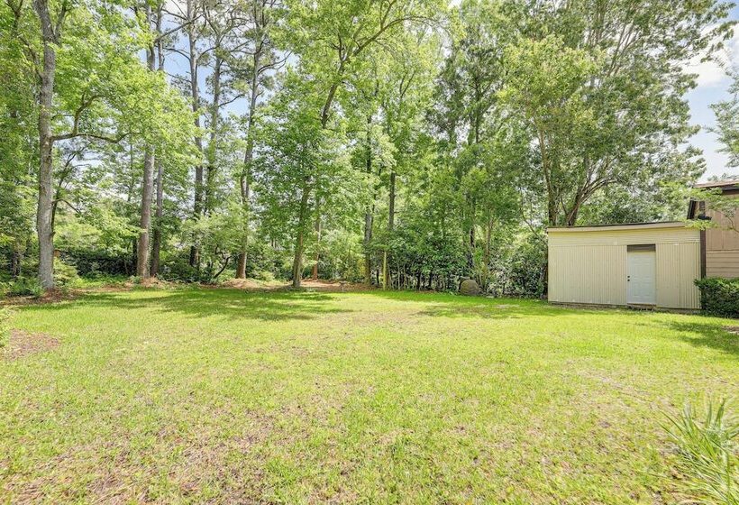 Morehead City Home ~ Walk To Beach Park!