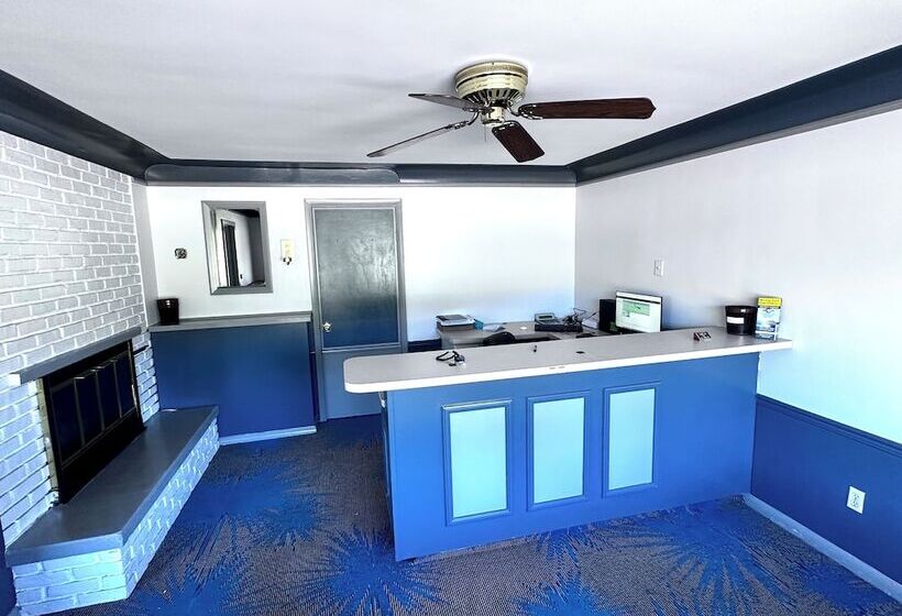 מוטל Budget Host Inn Manistique