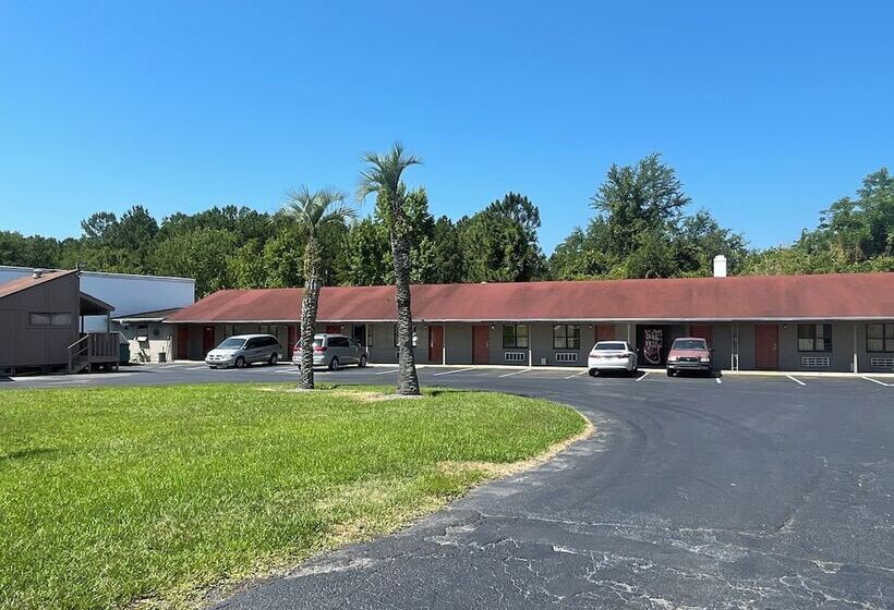فندق على الطريق Economy Inn Jacksonville