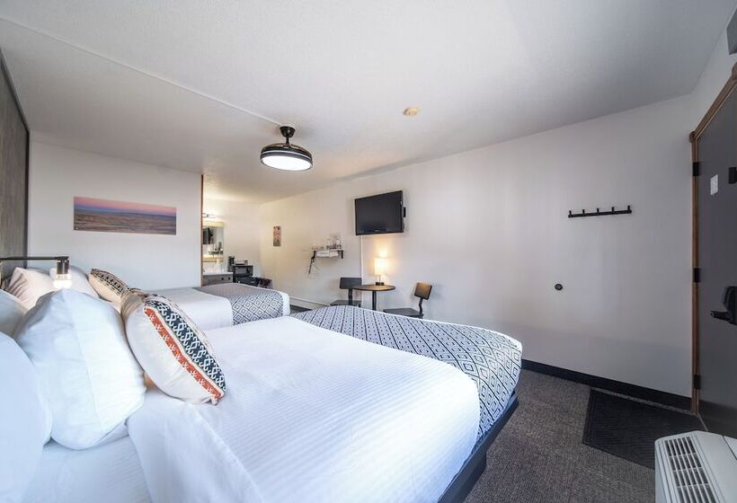 فندق على الطريق Hansen Inn And Cabins