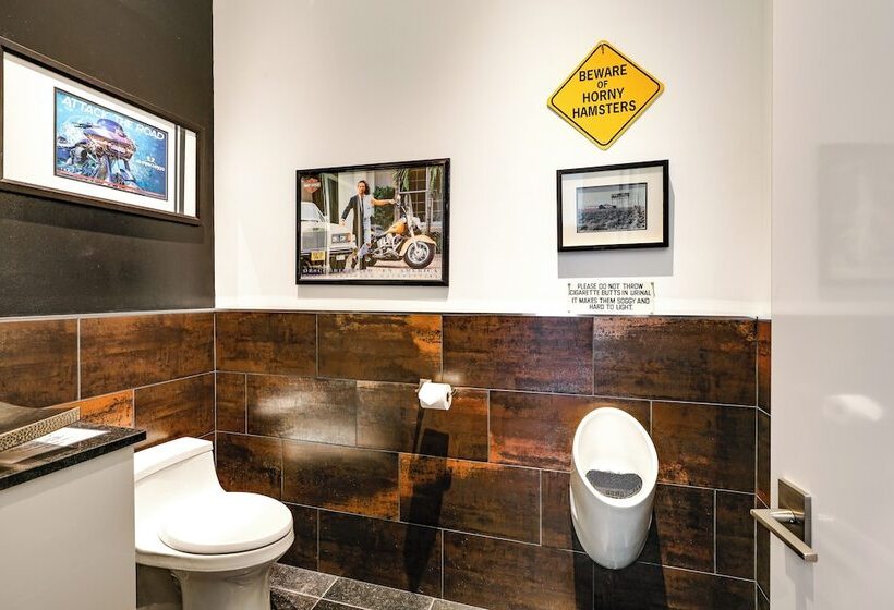 Motorcycle Themed Home In Spearfish W/ Hot Tub!