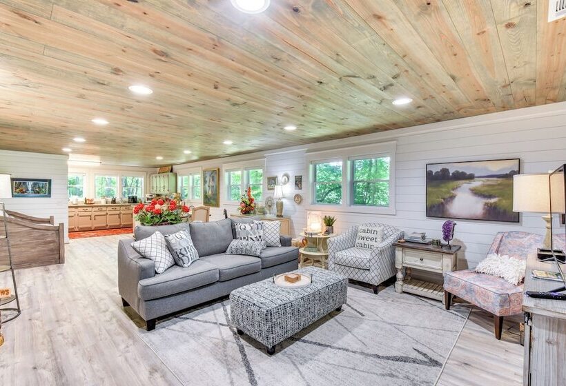 Mountain Escape W/ Gas Grill Near Lake Burton!