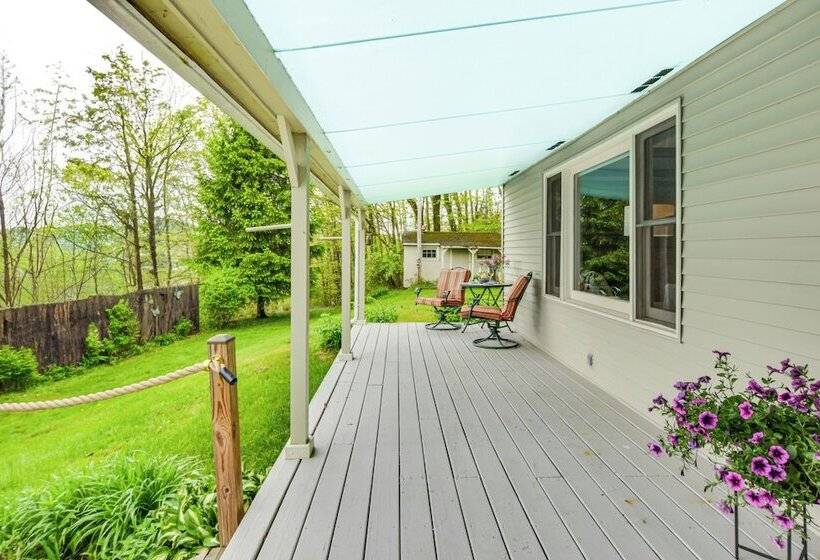 Mountain View Home In Great Valley W/ Large Yard!