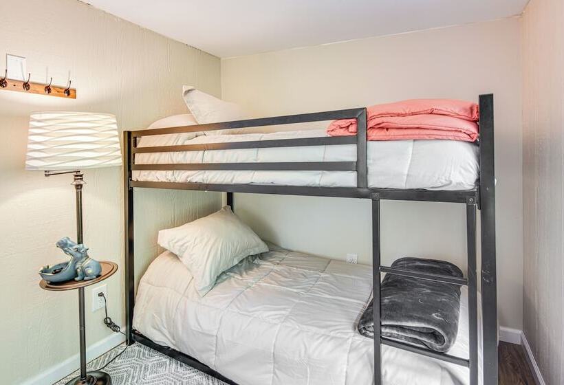 Mountain View Home In Great Valley W/ Large Yard!