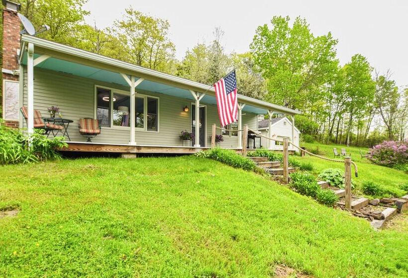 Mountain View Home In Great Valley W/ Large Yard!