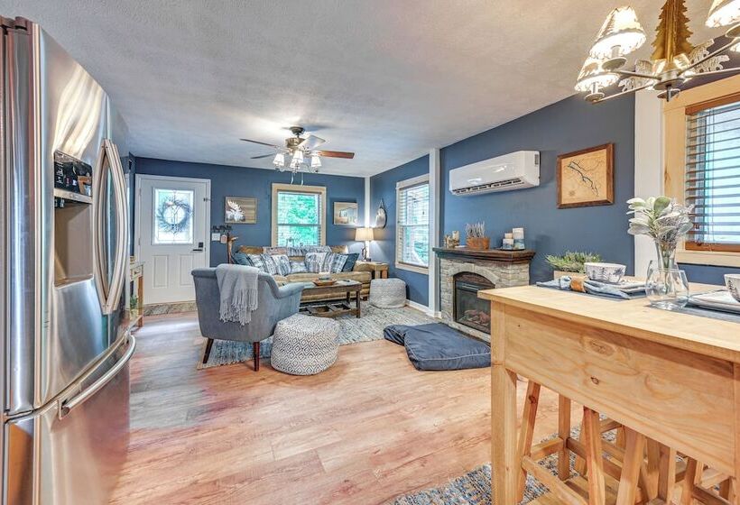 Murray Cabin W/ Hot Tub: Walk To Kentucky Lake!