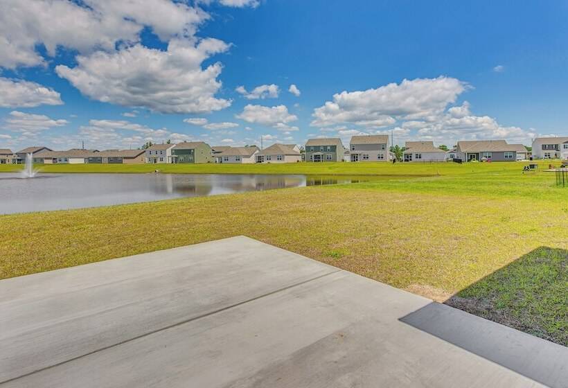 2 Mi To Golf: Myrtle Beach Home W/ Pool Access!