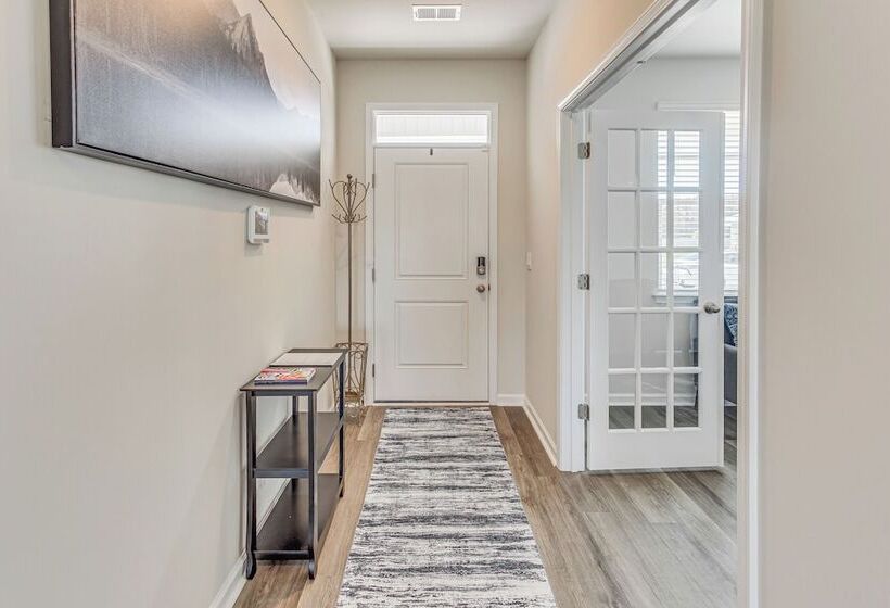 2 Mi To Golf: Myrtle Beach Home W/ Pool Access!