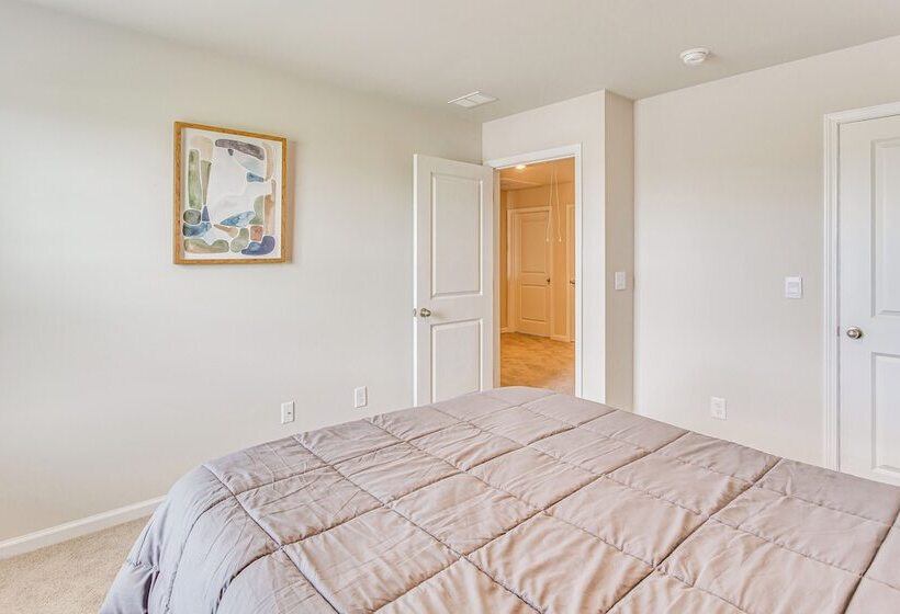 2 Mi To Golf: Myrtle Beach Home W/ Pool Access!