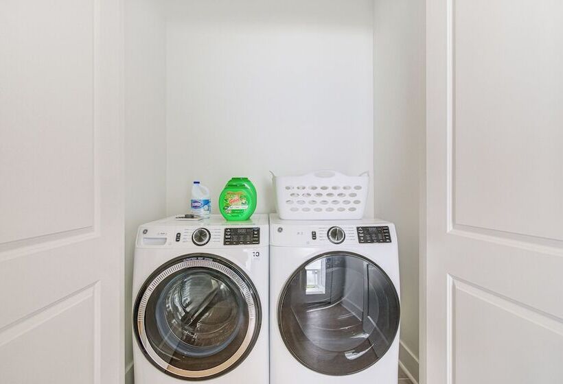 Newly Built Oxford Home < 2 Mi To Ole Miss!