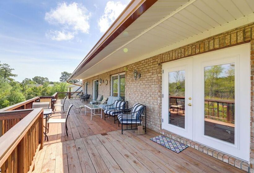 Newport Home W/ Private Balconies & Creek Access!