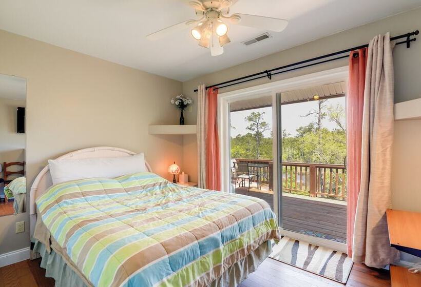 Newport Home W/ Private Balconies & Creek Access!