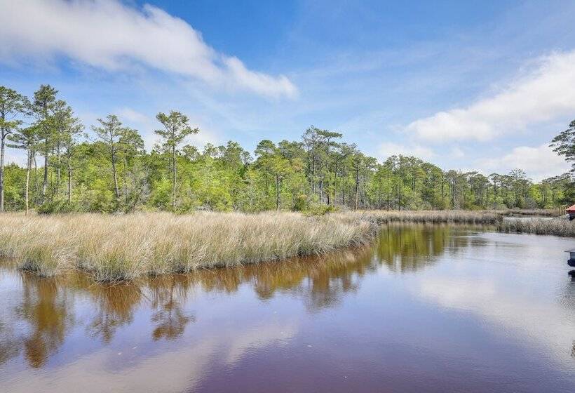 Newport Home W/ Private Balconies & Creek Access!