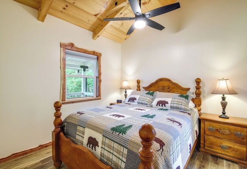 Newport Retreat: 12 Mi To Great Smoky Mountains!