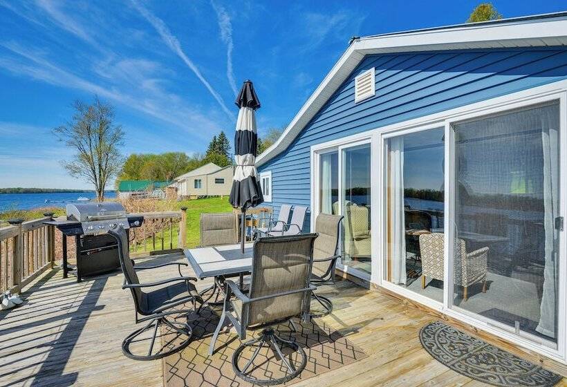 Ogdensburg Waterfront Cottage W/ Deck & Bbq Grill!