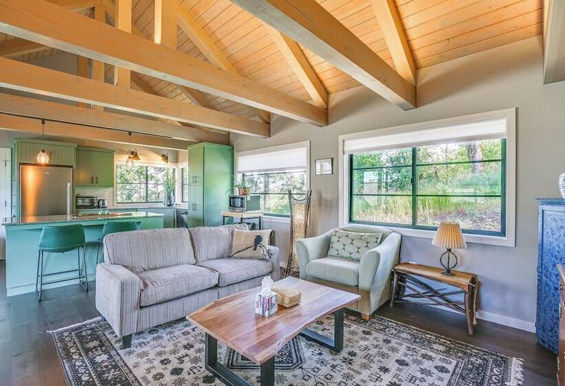 Peaceful Eugene Country Cottage W/ Mountain Views