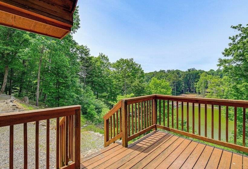 Peaceful South Holston Lake Cabin W/ Dock & Deck!