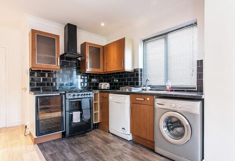 بنسيون Bramcote House