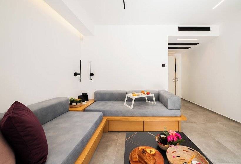 펜션 Cardamilia Suites