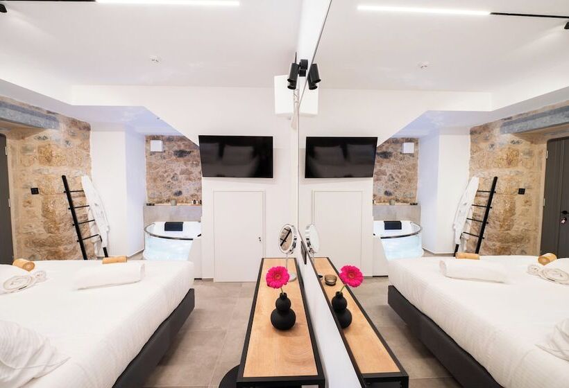 펜션 Cardamilia Suites