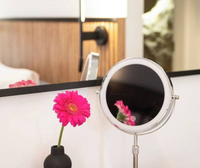 펜션 Cardamilia Suites