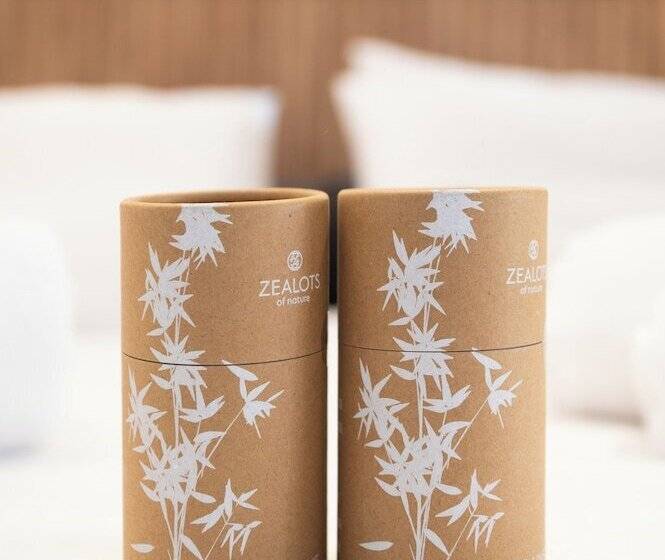 펜션 Cardamilia Suites