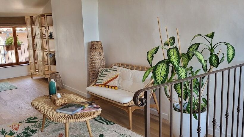 ペンション La Belle Histoire