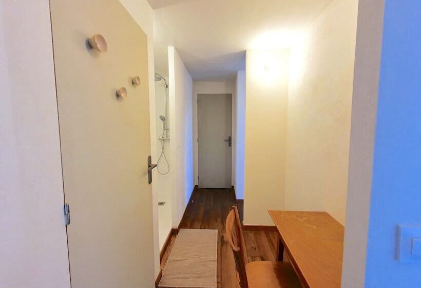 Пансион La Maison Folia