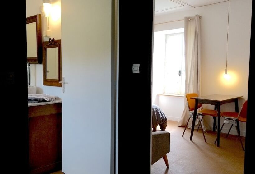 Пансион La Maison Folia