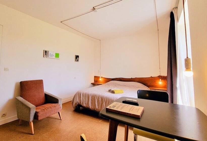 Пансион La Maison Folia