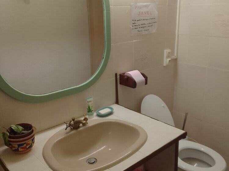 פנסיון Les Favouilles