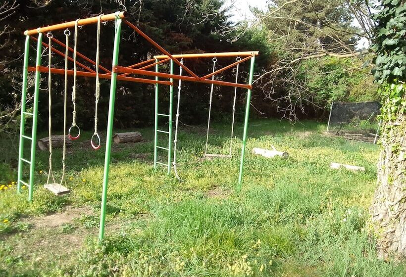 פנסיון Les Favouilles